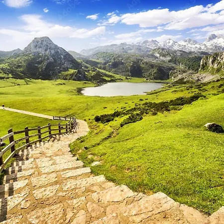 Con Garaje Apartment